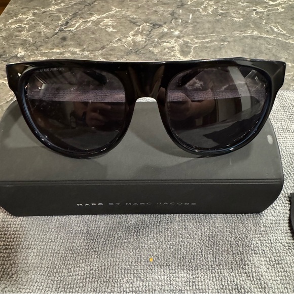 Marc By Marc Jacobs Sunglasses- MMJ 386/S - Picture 10 of 12